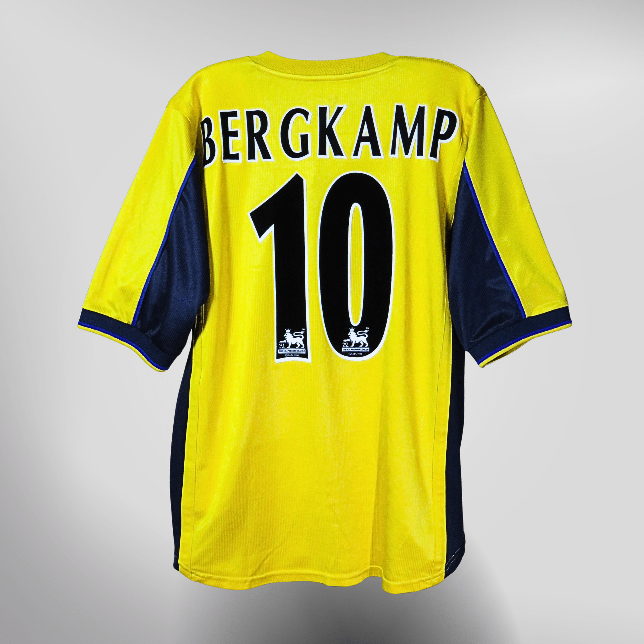 Arsenal 1999-01 Away Bergkamp #10 Shirt M – Nostalgic Football Shirts Arsenal 1999-01 Away Bergkamp #10 Shirt M – Nostalgic Football Shirts