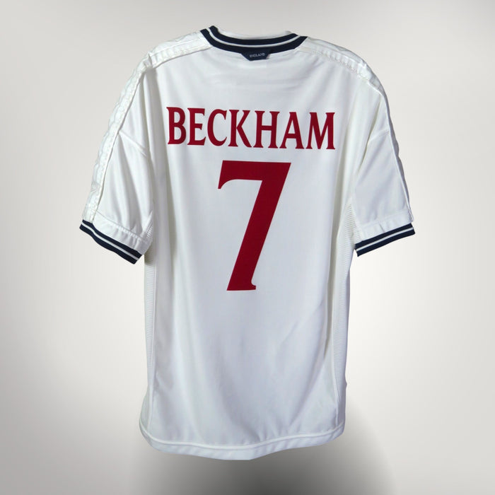 Vintage England 1999-2001 Home football shirt with Beckham 7 print, size XL | Nostalgic Football Shirts