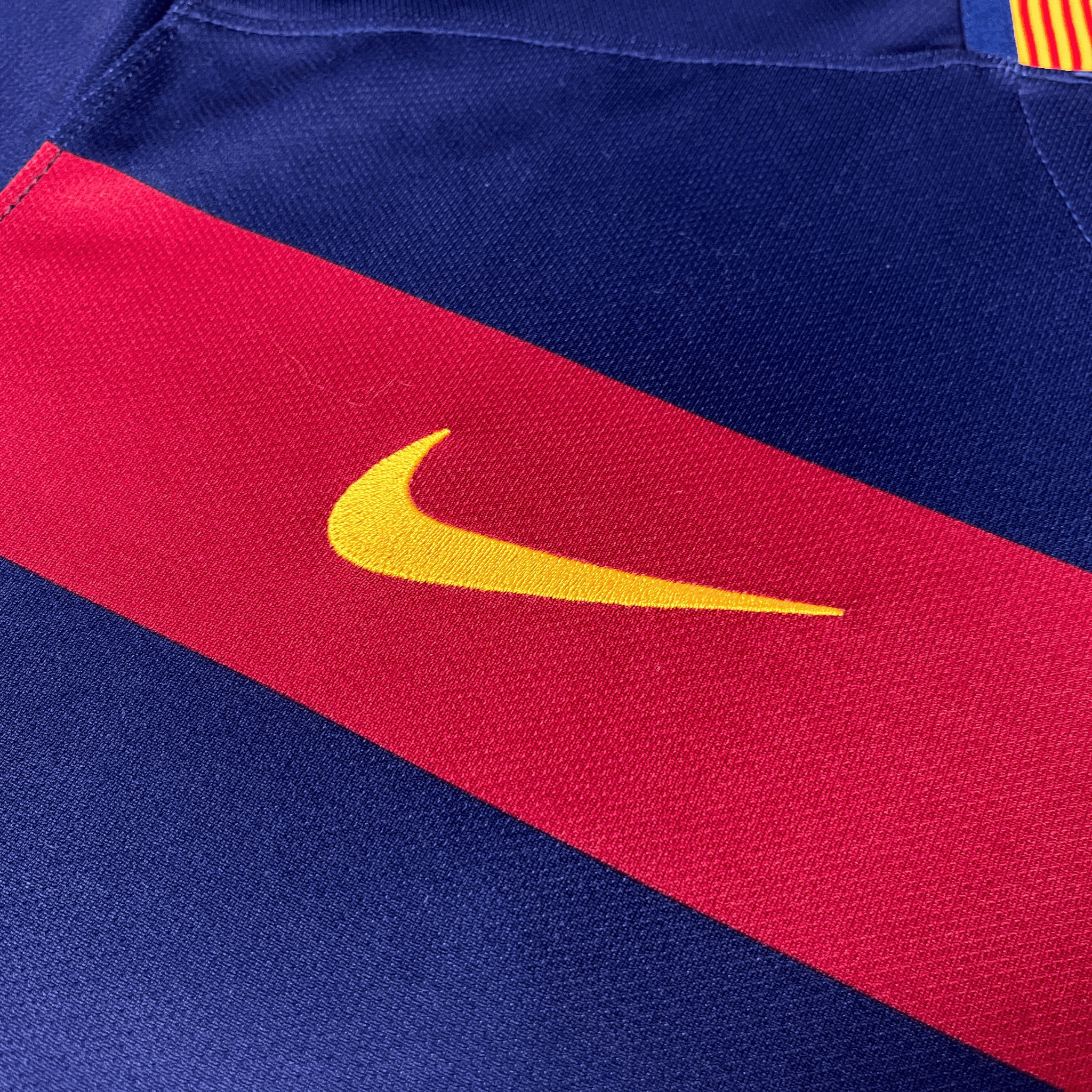 FC Barcelona 2015-16 Home Messi #10 Shirt XL