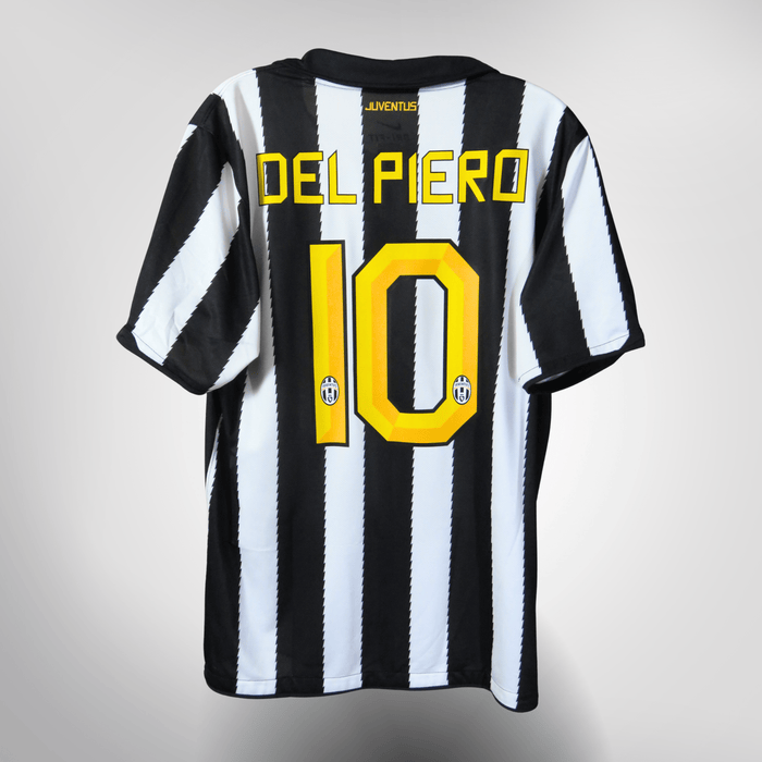 Vintage Juventus 2010-2011 Home football shirt with Del Piero print, size L | Nostalgic Football Shirts