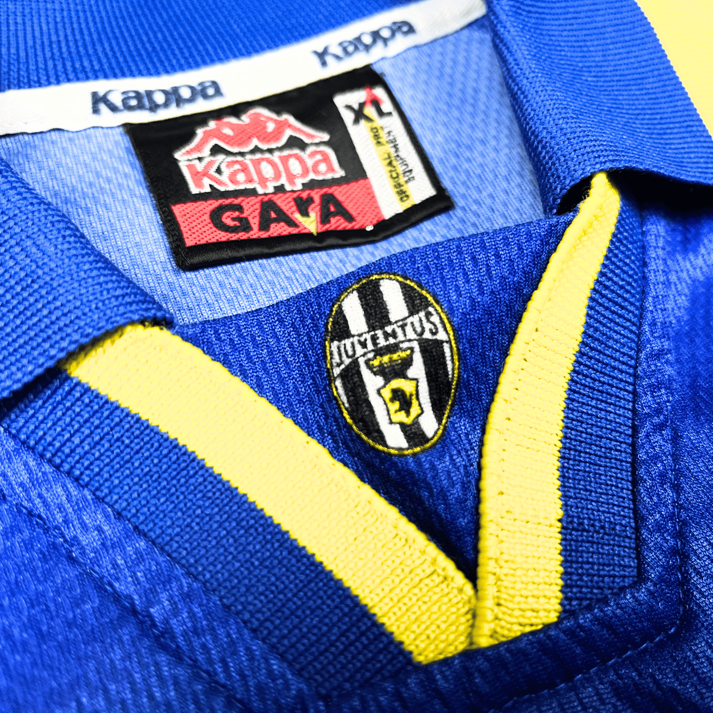 Juventus 1996-97 Away Shirt XL