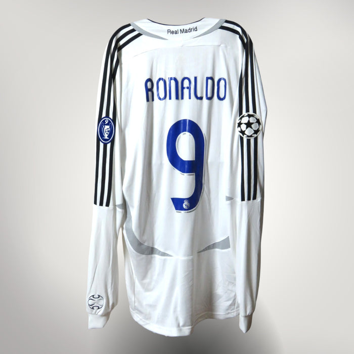 Real Madrid 2006-07 Home Ronaldo #9 Shirt XL