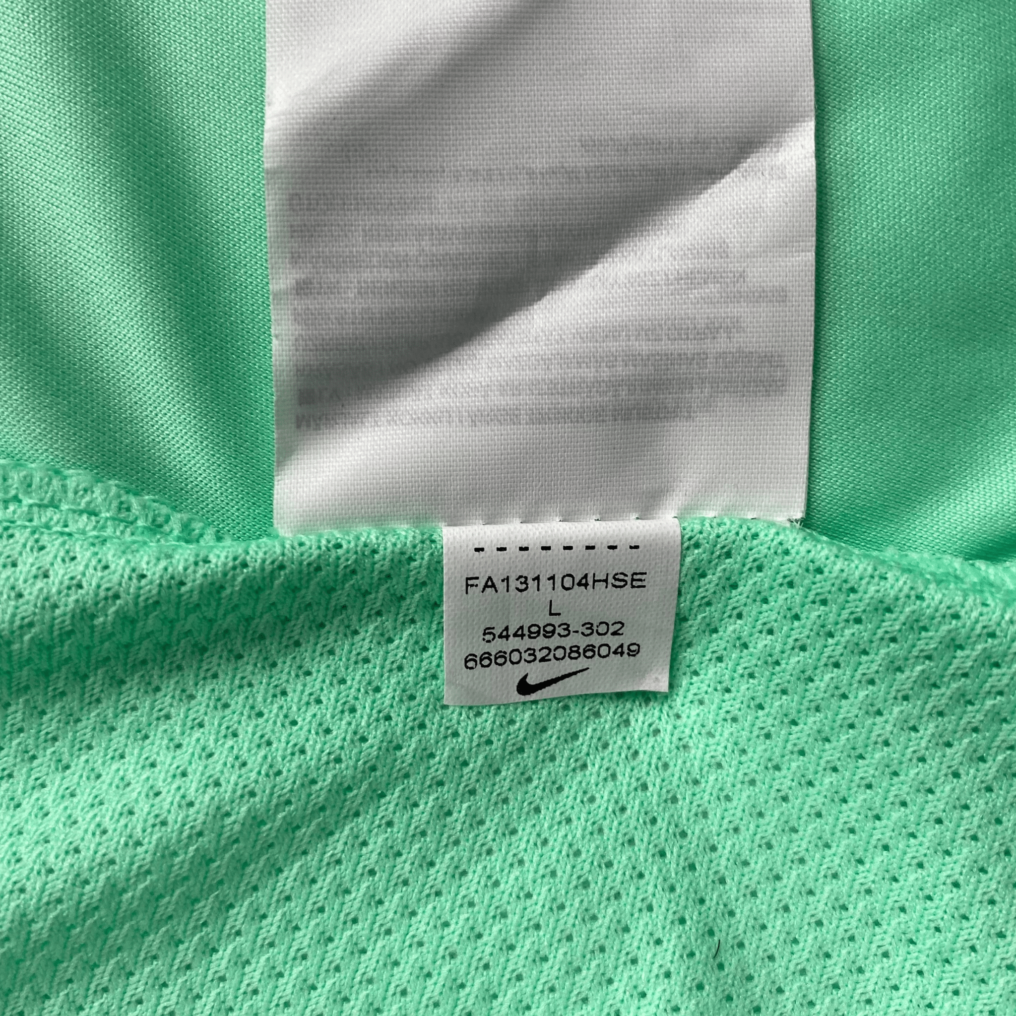 FC Barcelona 2013-14 Training BNWT Shirt L