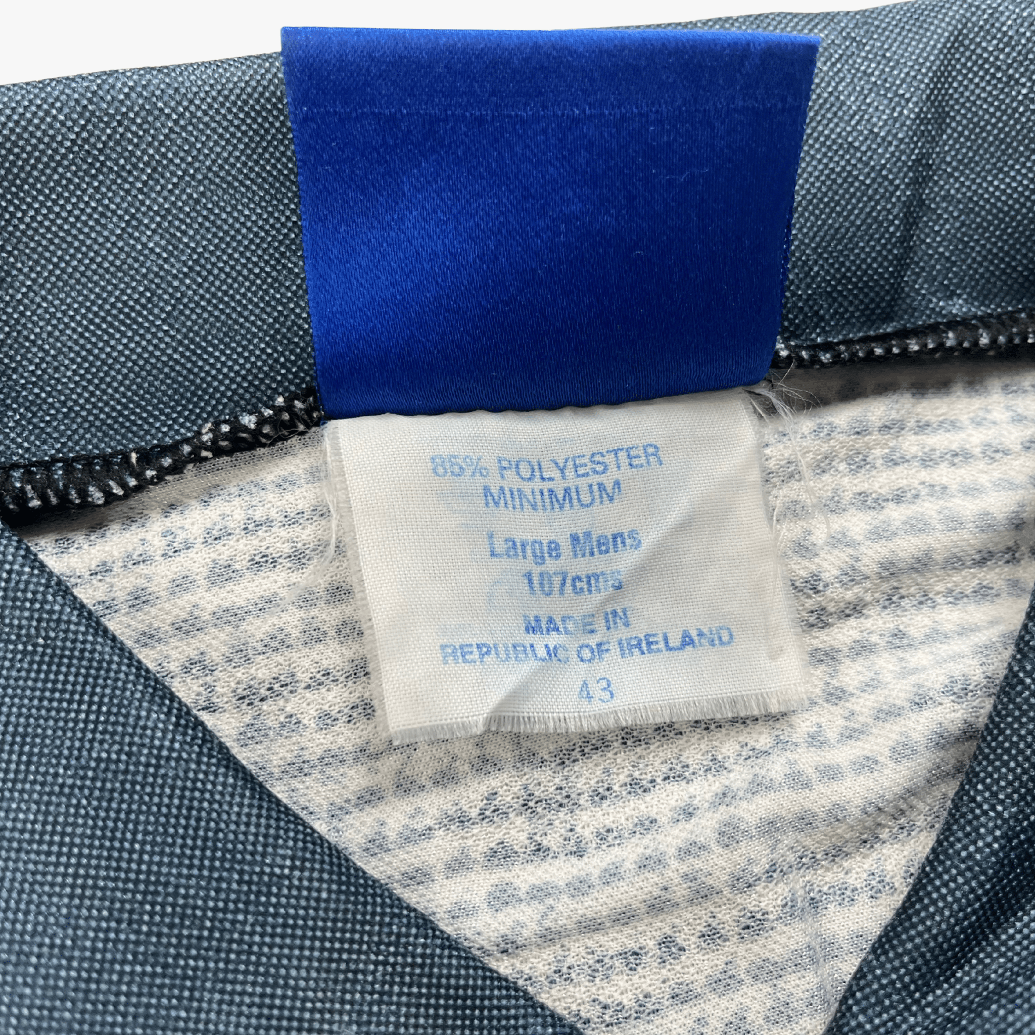 Manchester United 1995-96 Away Cantona #7 Shirt L