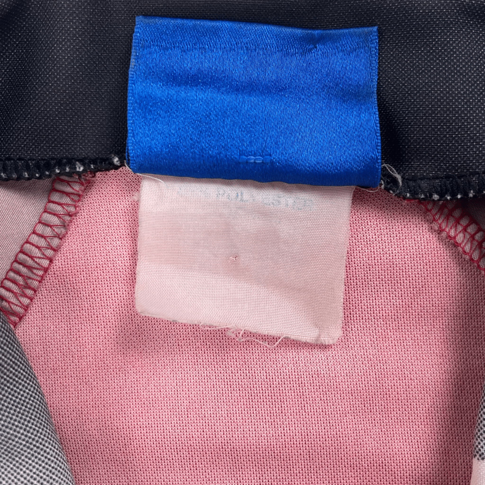 Manchester United 1996-98 Home Solskjaer #20 Shirt L