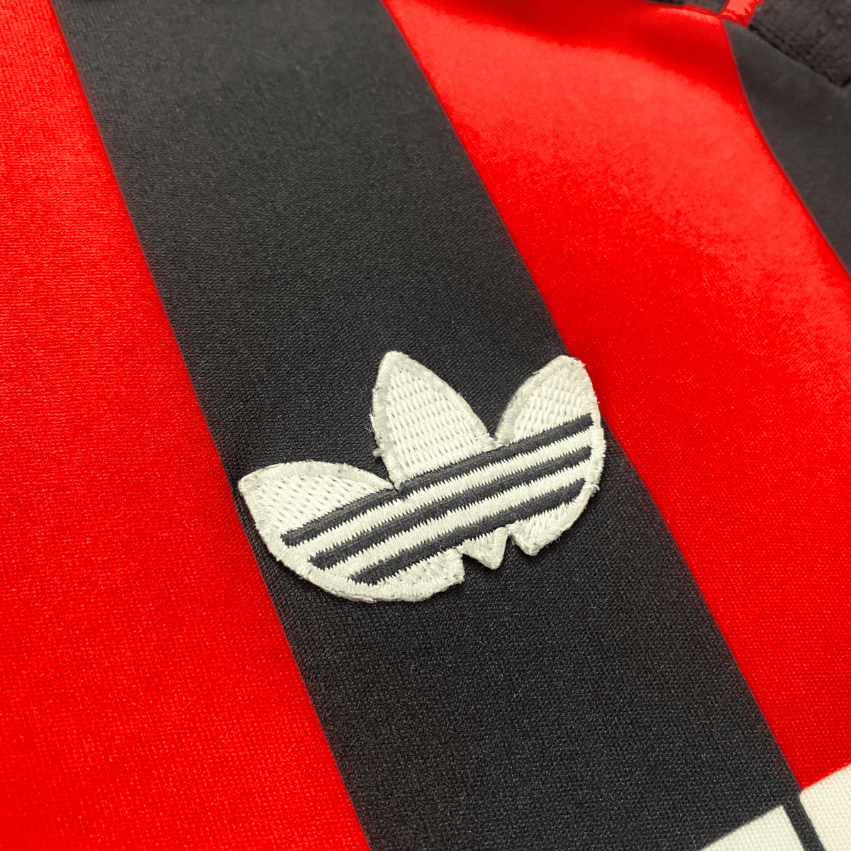 Original AC Milan 1991-1992 Home longsleeve football shirt, size L | Nostalgic Football Shirts