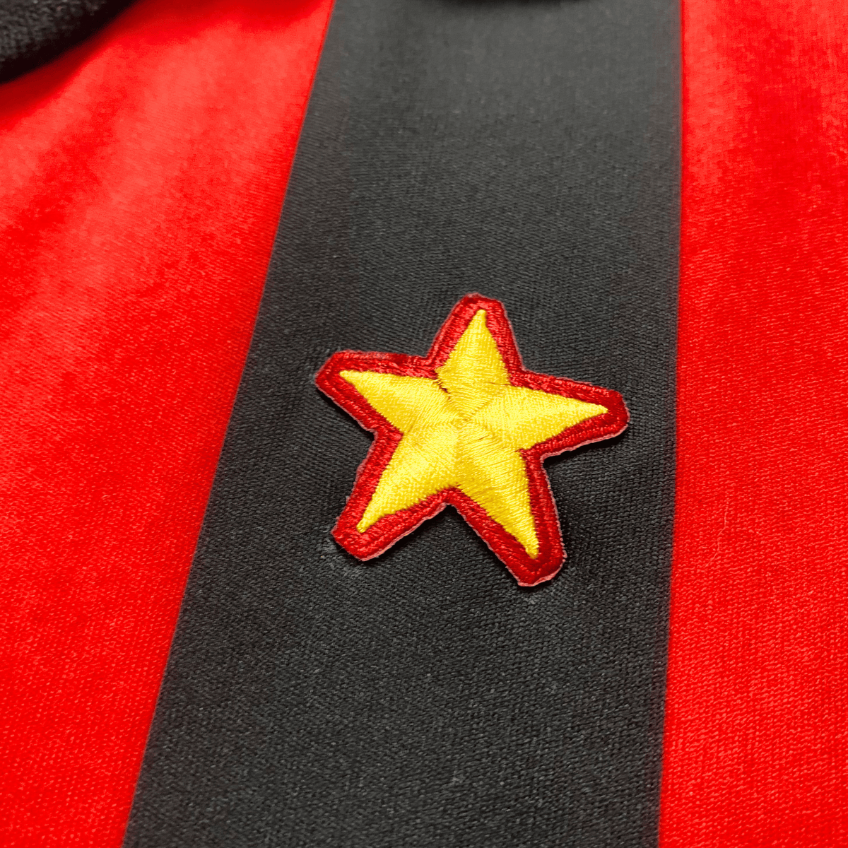 Vintage AC Milan 1991-1992 Home longsleeve football shirt, size L | Nostalgic Football Shirts