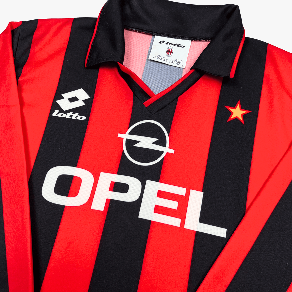 Retro AC Milan 1994-1995 Home longsleeve football jersey by Lotto, size M | Nostalgic Football Shirts