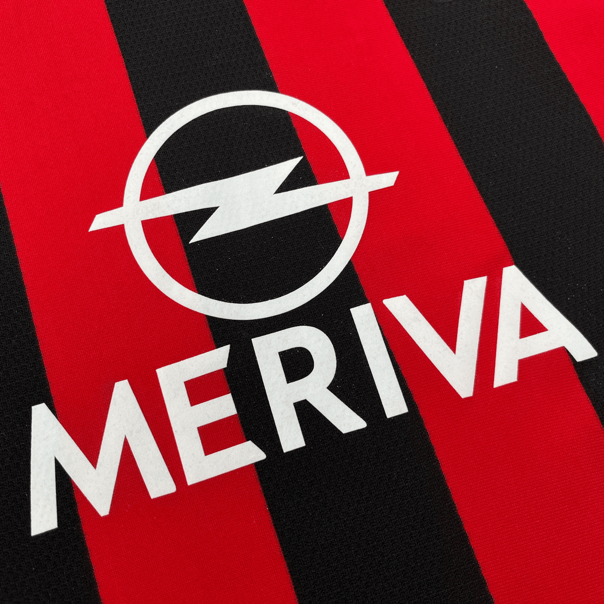 Vintage AC Milan 2003-2004 Home football shirt with Kaka 22 print, size M | Nostalgic Football Shirts