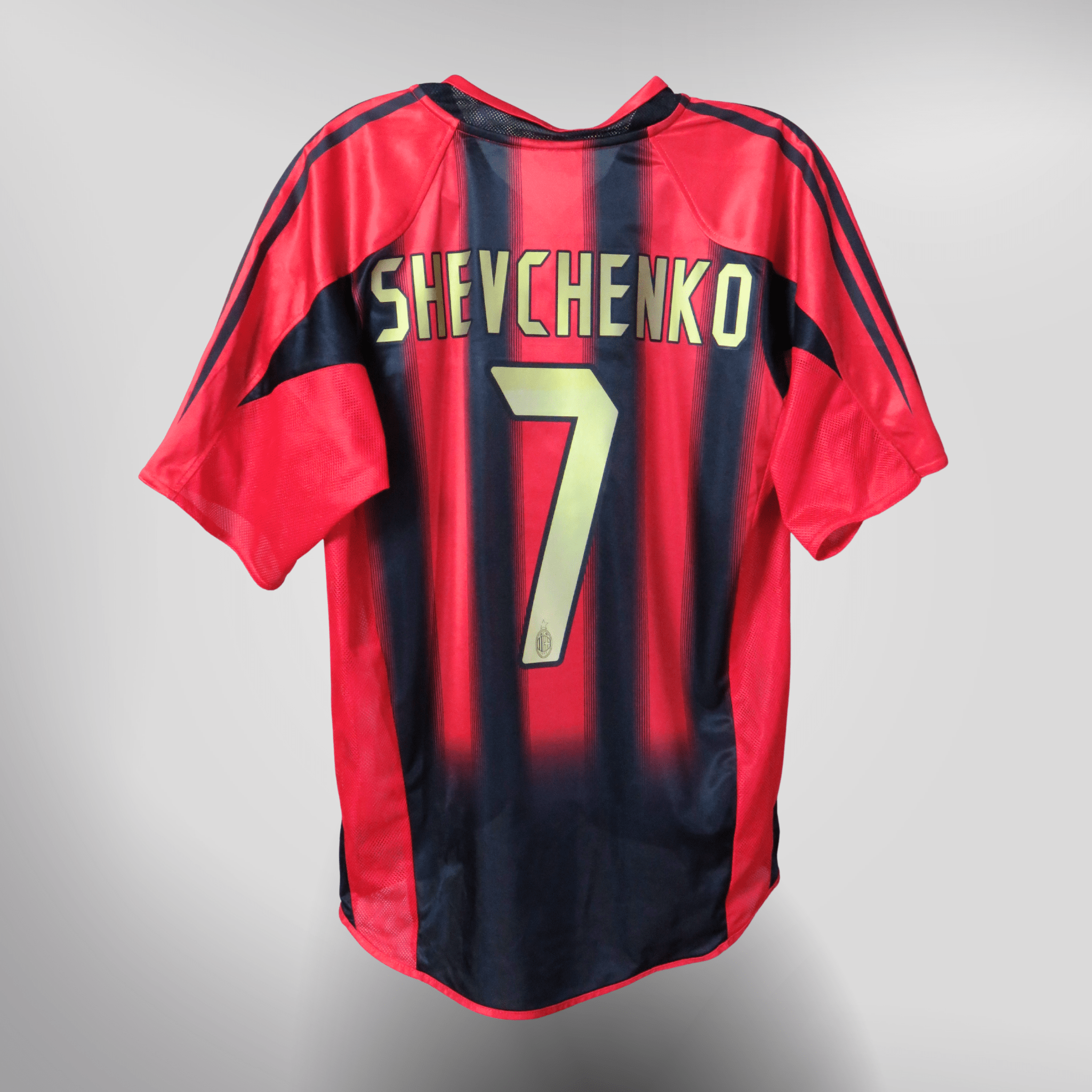 Vintage AC Milan 2004-2005 Home football shirt with Shevchenko 7 print, size S | Nostalgic Football Shirts