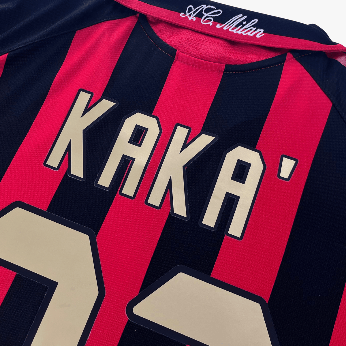 Retro AC Milan 2005-2006 Home football jersey by Adidas, Kaka 22, size L | Nostalgic Football Shirts