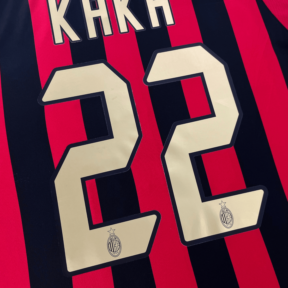 Retro AC Milan 2005-2006 Home football jersey by Adidas, Kaka 22, size L | Nostalgic Football Shirts