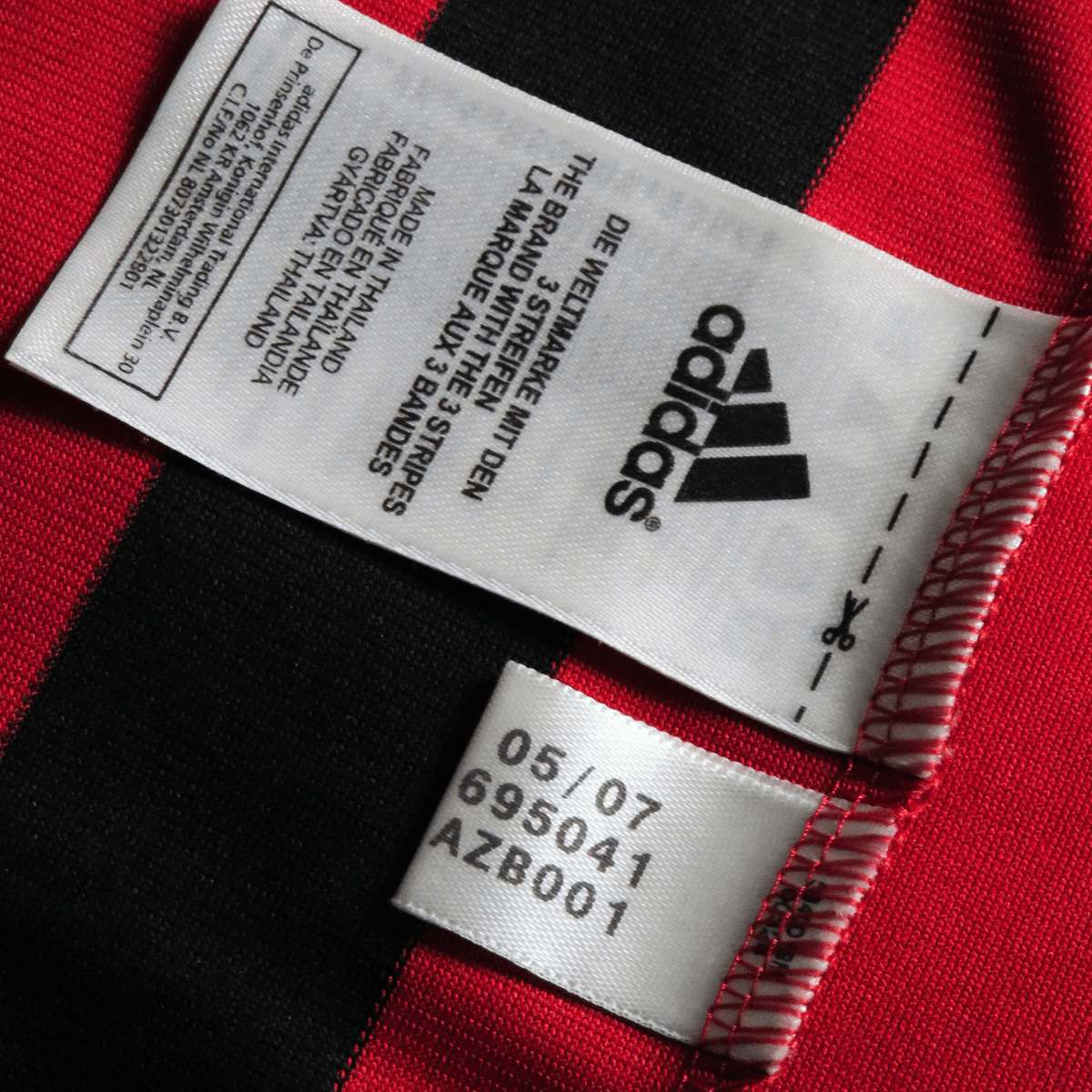 Authentic Adidas AC Milan 2007-2008 Home shirt, Seedorf 10 on the back, size L, brand new with tags | Nostalgic Football Shirts