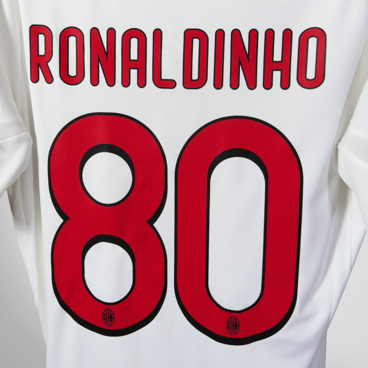 Retro AC Milan 2009-2010 Away football jersey by Adidas, Ronaldinho 80, size S | Nostalgic Football Shirts