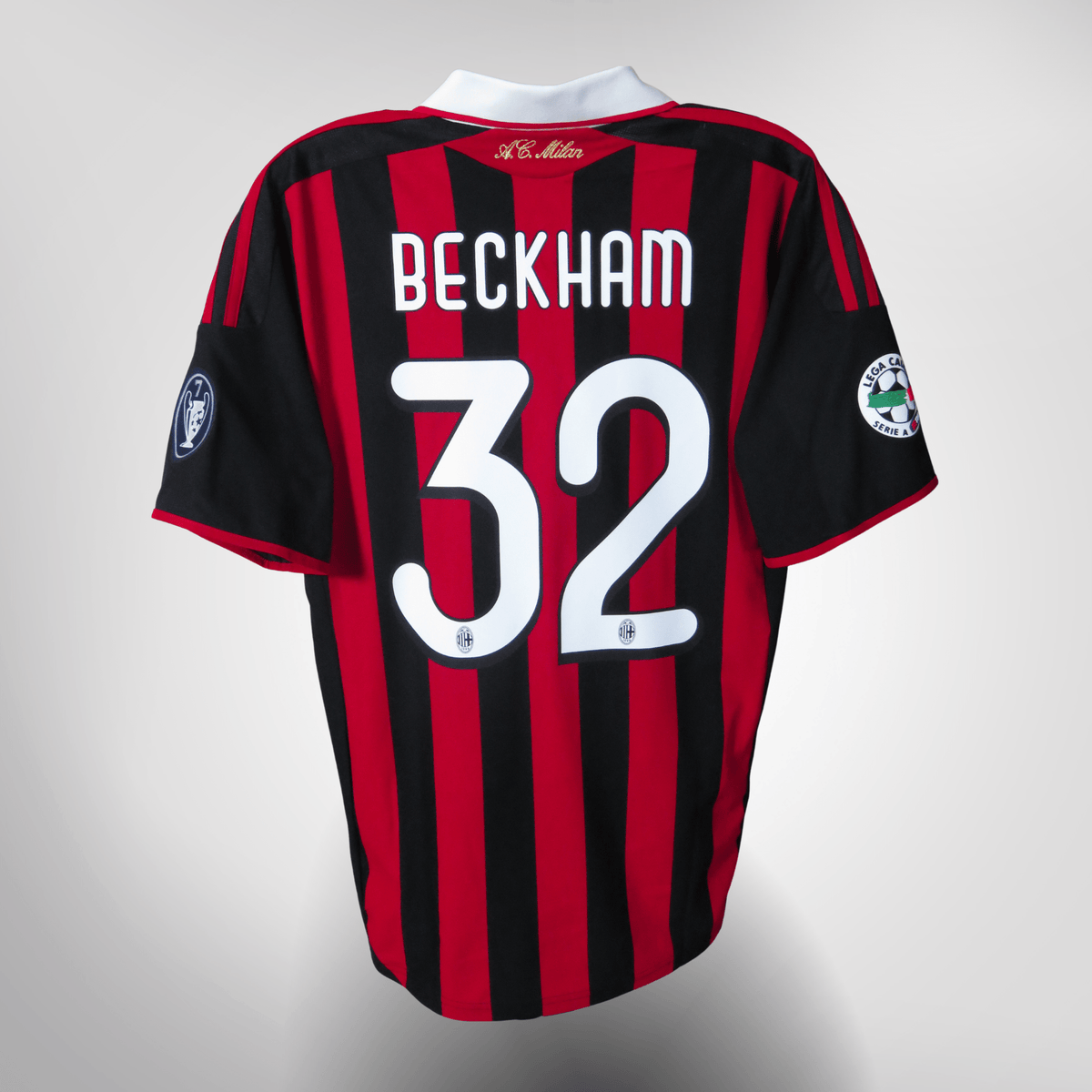 Vintage AC Milan 2009-2010 Home football shirt with Beckham 32 print, size S | Nostalgic Football Shirts