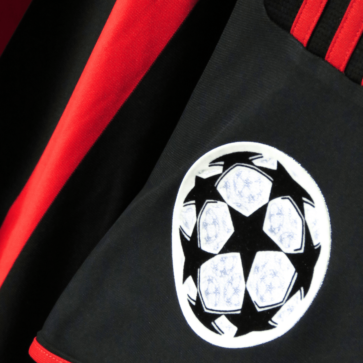 Vintage AC Milan 2009-2010 Home football shirt with Maldini 3 print, size XL | Nostalgic Football Shirts