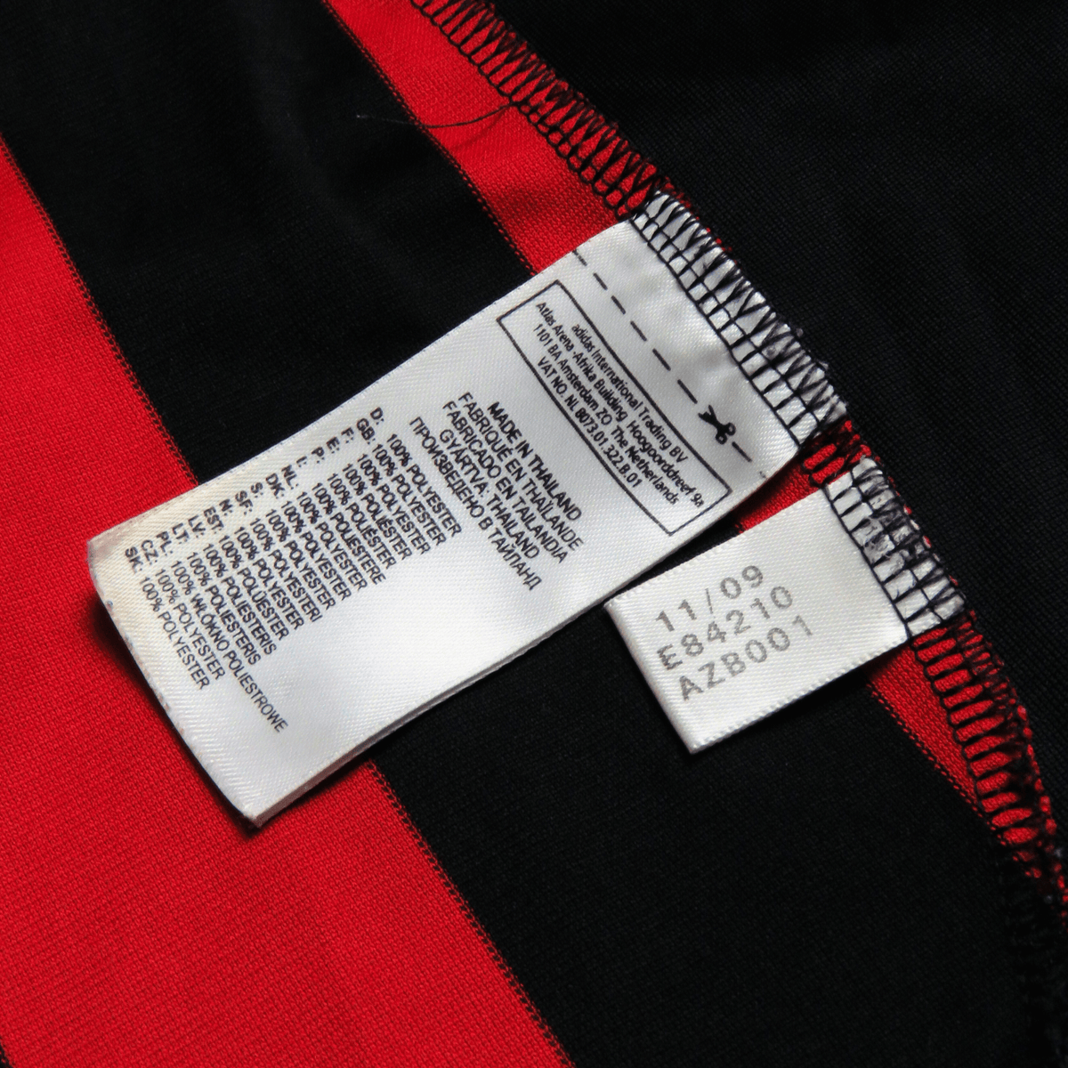 Original AC Milan 2009-2010 Home football shirt, size XL, Maldini 3 | Nostalgic Football Shirts