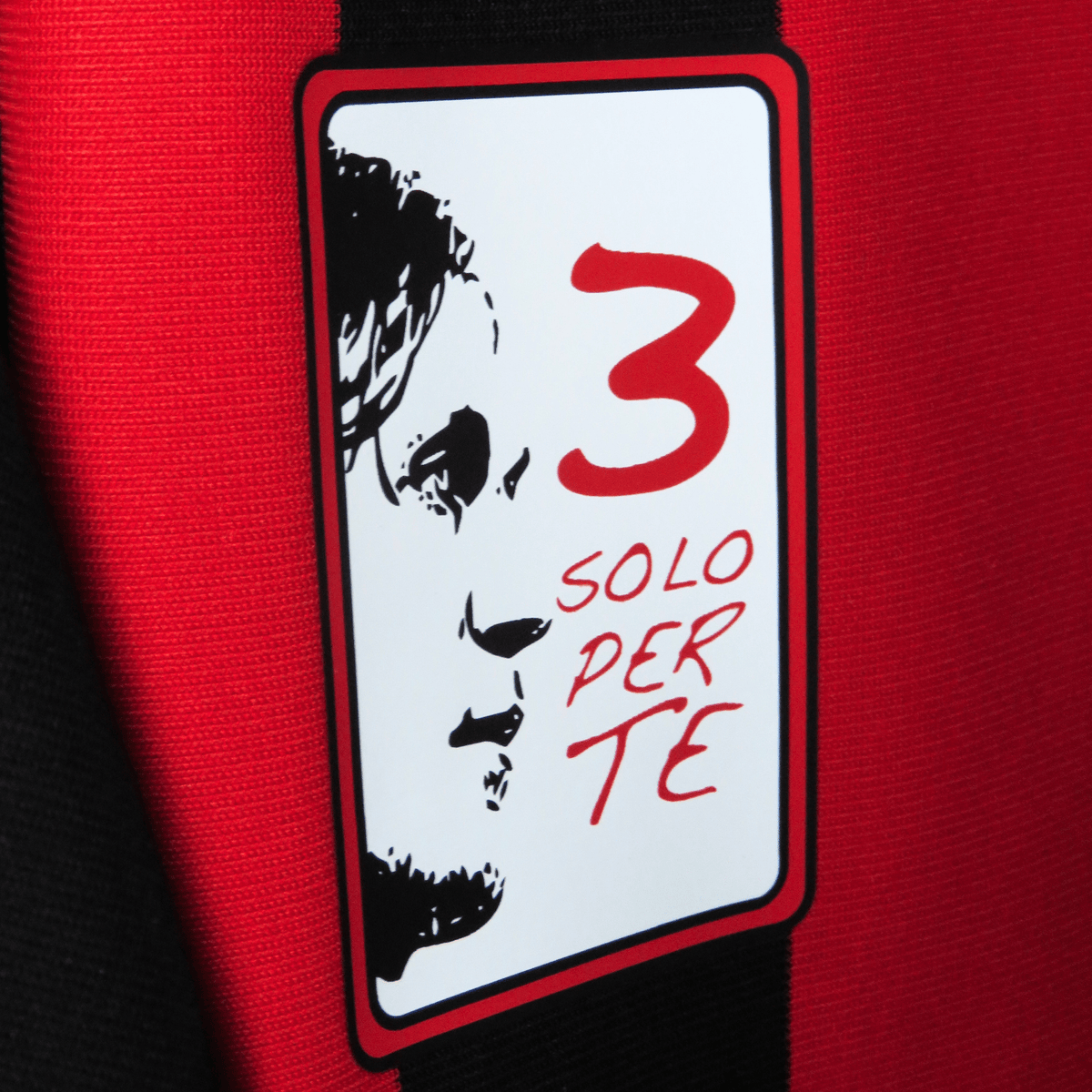 Vintage AC Milan 2009-2010 Home football shirt with Maldini 3 print, size M | Nostalgic Football Shirts