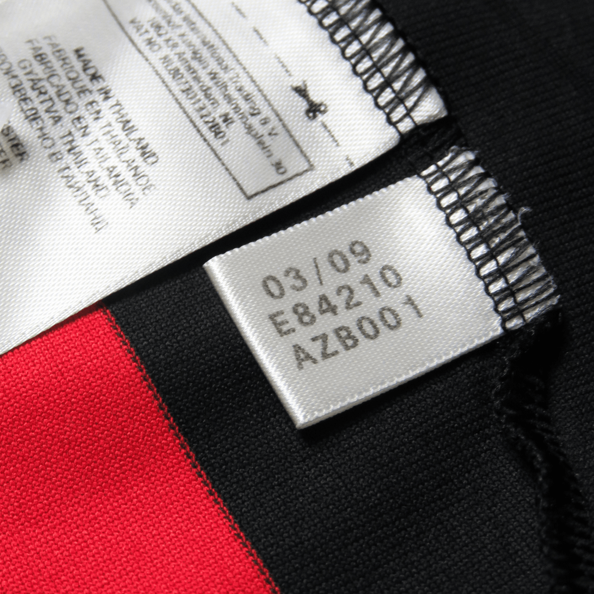 Vintage AC Milan 2009-2010 Home football shirt with Maldini 3 print, size M | Nostalgic Football Shirts