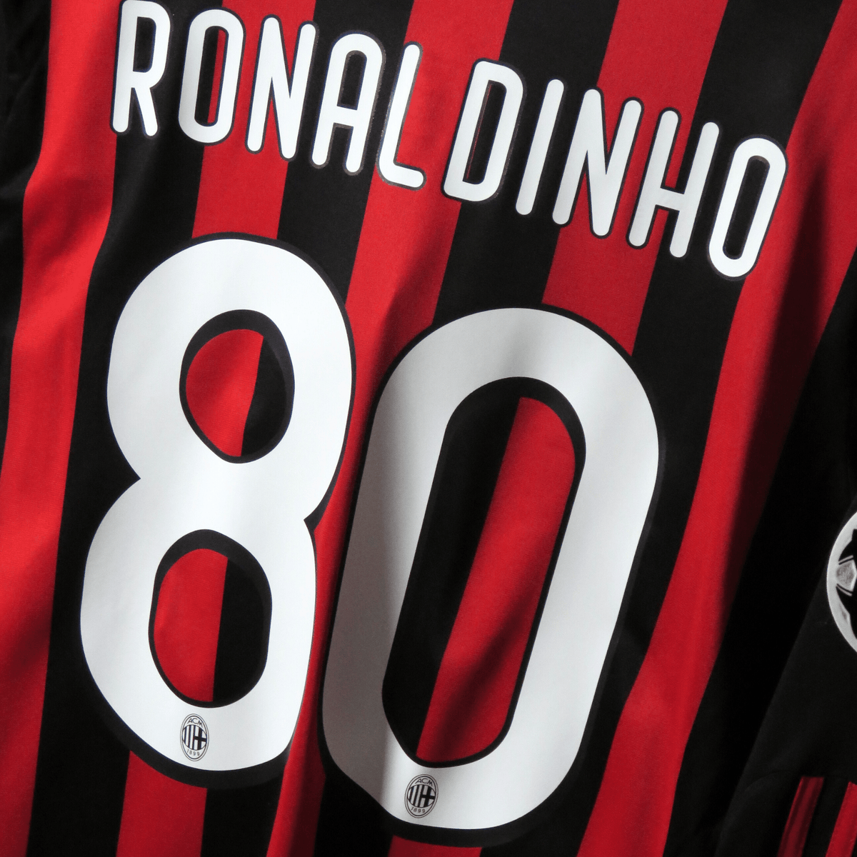 Retro AC Milan 2009-2010 Home longsleeve football jersey by Adidas, Ronaldinho 80, size L | Nostalgic Football Shirts