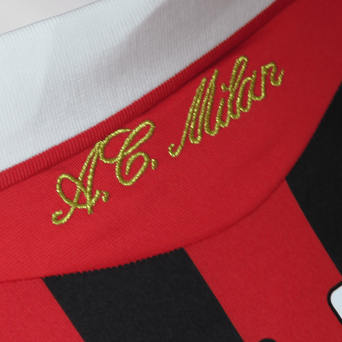 Retro AC Milan 2009-2010 Home longsleeve football jersey by Adidas, Ronaldinho 80, size L | Nostalgic Football Shirts