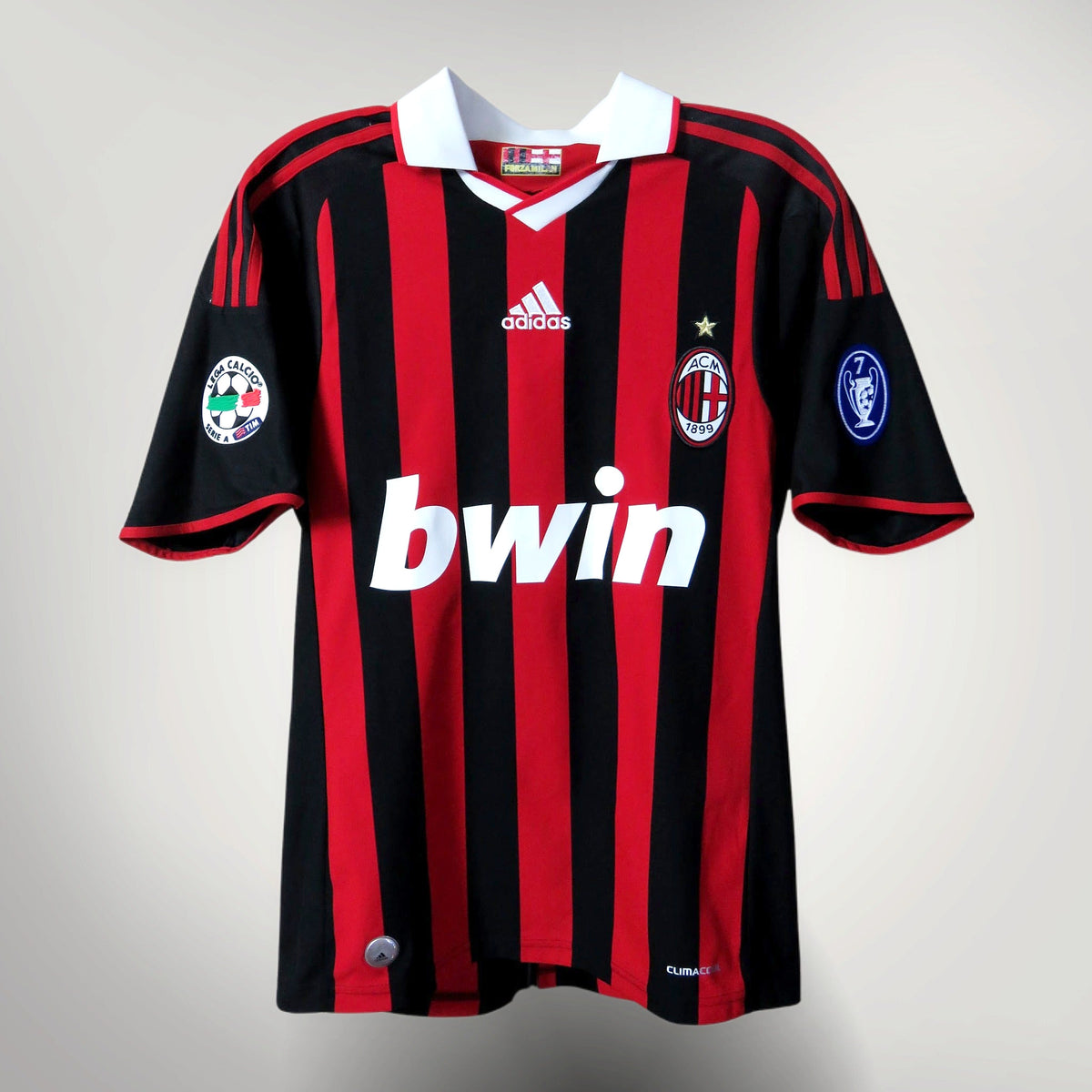 AC Milan 2009-2010 Home shirt, Ronaldinho 80, Adidas, size S, product code E84210 | Nostalgic Football Shirts