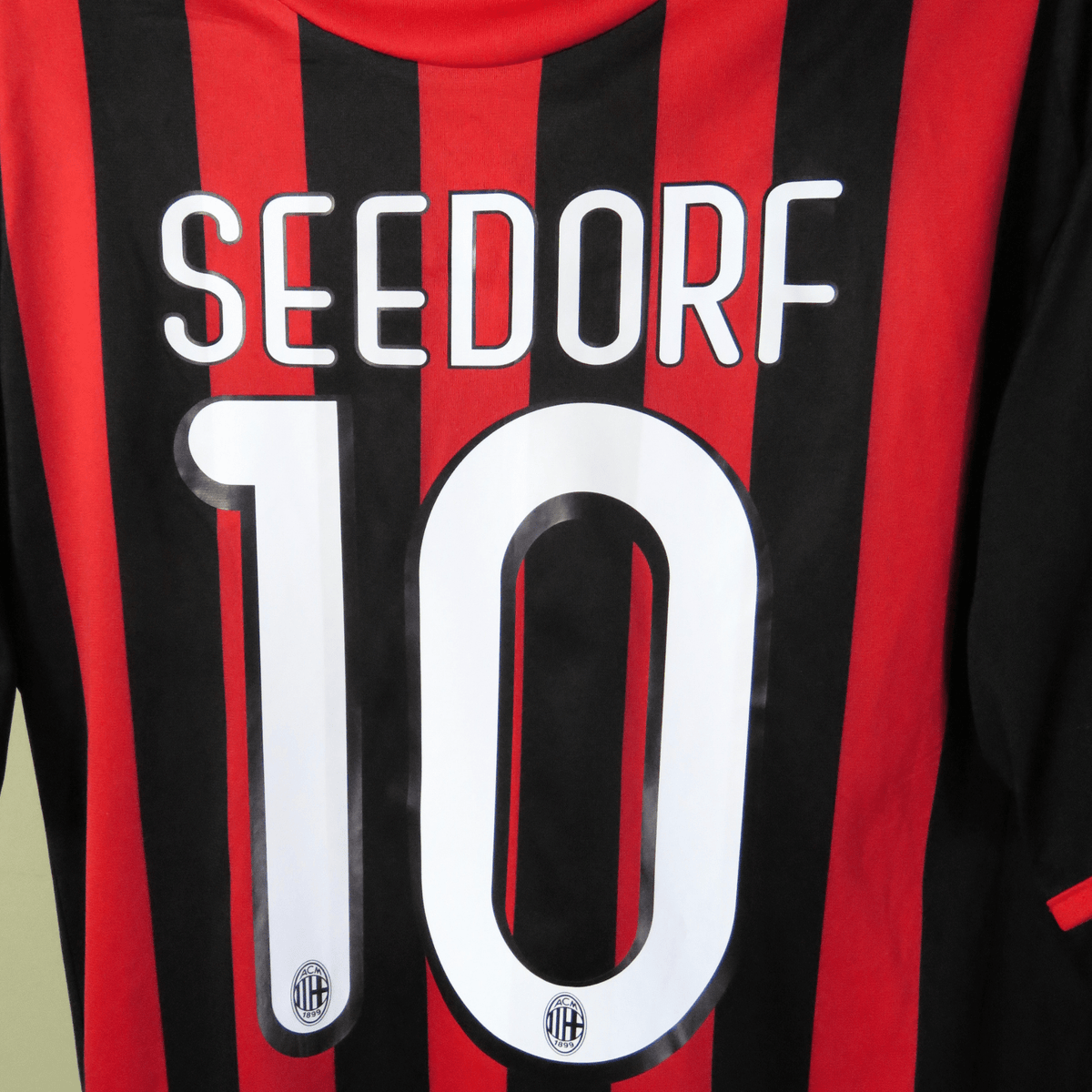 Retro AC Milan 2009-2010 Home football jersey by Adidas, Seedorf 10, size L | Nostalgic Football Shirts