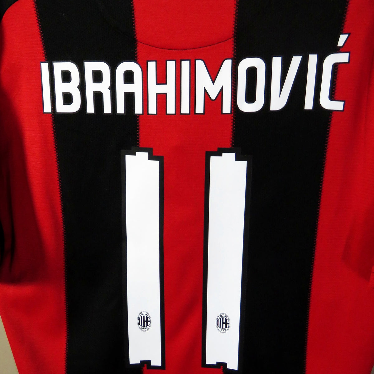 AC Milan 2010-2011 Home shirt, Ibrahimovic 11, Adidas, size M, product code P96288 | Nostalgic Football Shirts