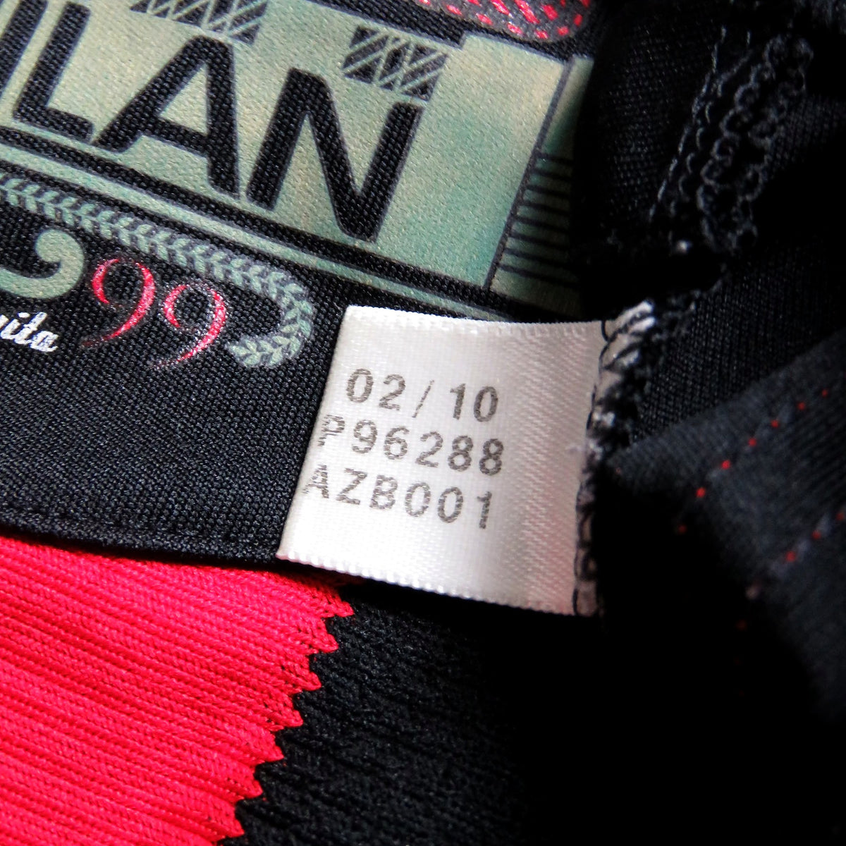 AC Milan 2010-2011 Home shirt, Ibrahimovic 11, Adidas, size M, product code P96288 | Nostalgic Football Shirts