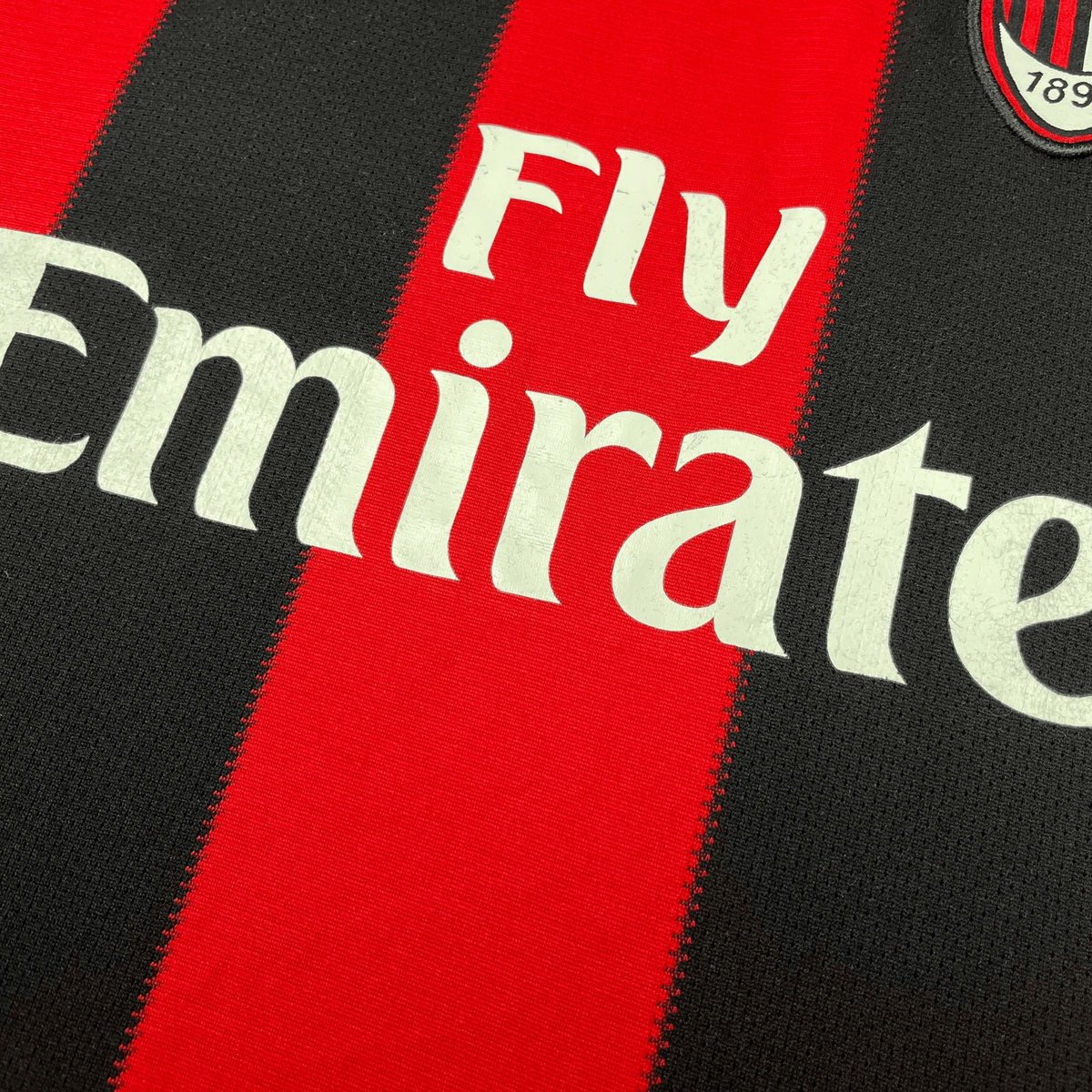 Original AC Milan 2010-2011 Home football shirt, size L | Nostalgic Football Shirts