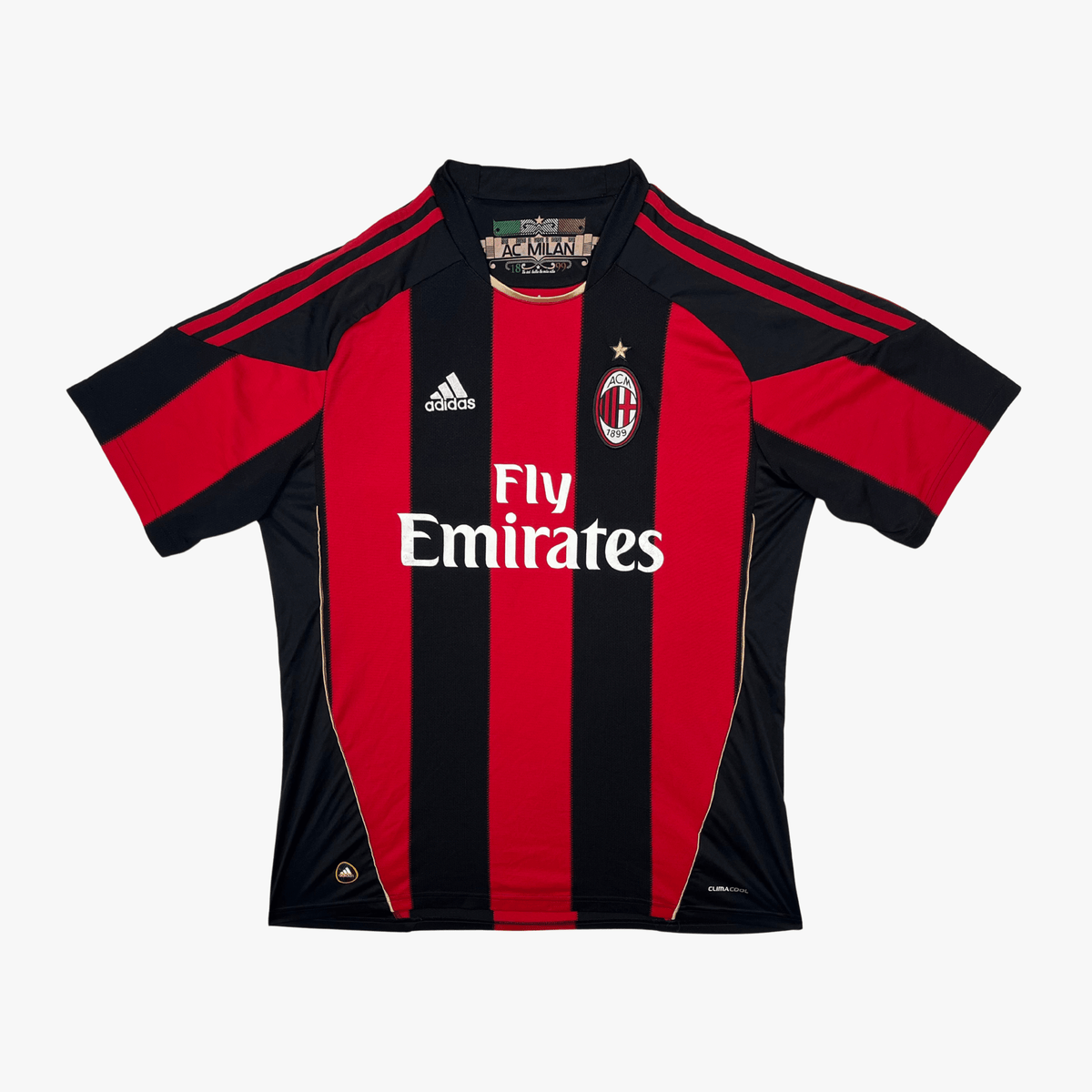 Vintage AC Milan 2010-2011 Home football shirt, size L | Nostalgic Football Shirts