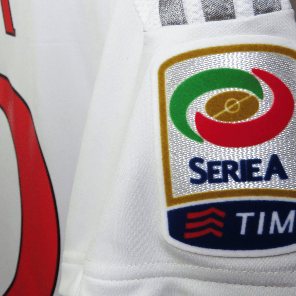 Vintage AC Milan 2015-2016 Away football shirt with Kaka 22 print, size M | Nostalgic Football Shirts