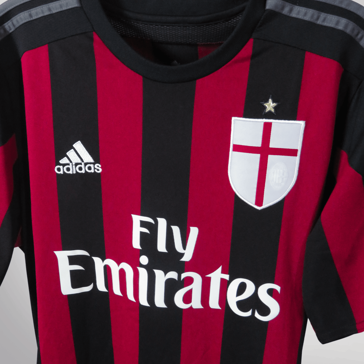 Original AC Milan 2015-2016 Home football shirt, size M, Honda 10 | Nostalgic Football Shirts
