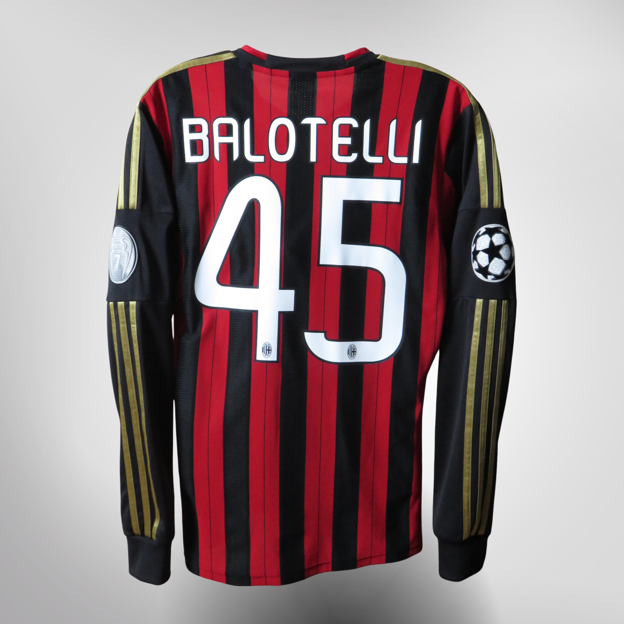 AC Milan 2013-14 Home Balotelli #45 Shirt S
