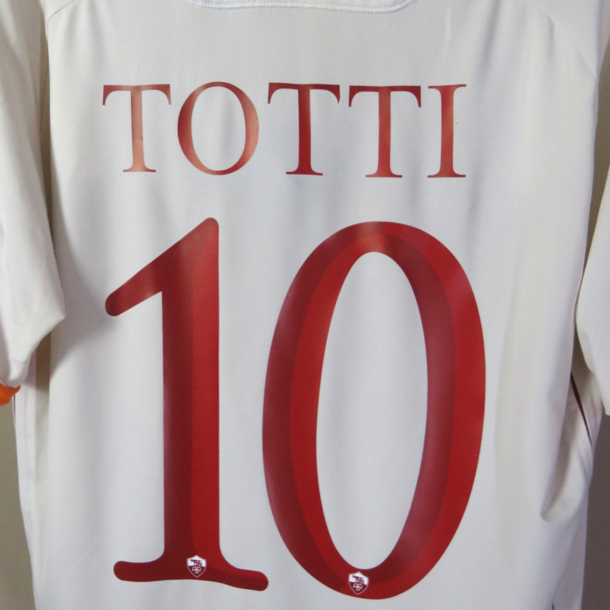 Retro AS Roma 2006-2007 Away football jersey by Diadora, Totti 10, size M | Nostalgic Football Shirts