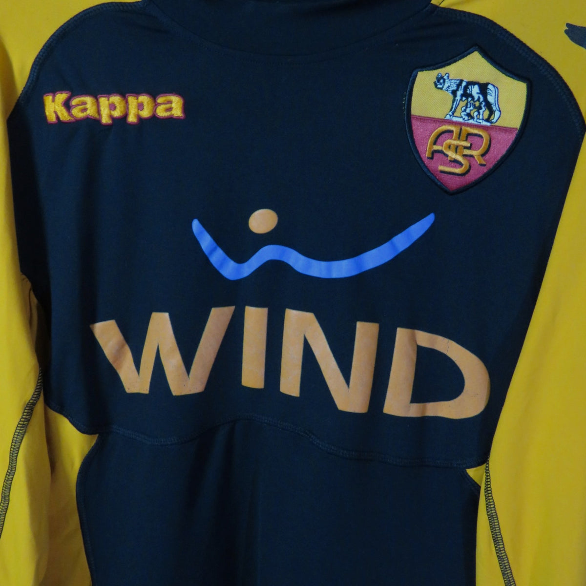 Original AS Roma 2010-2011 Third football shirt, size M, Totti 10 | Nostalgic Football Shirts