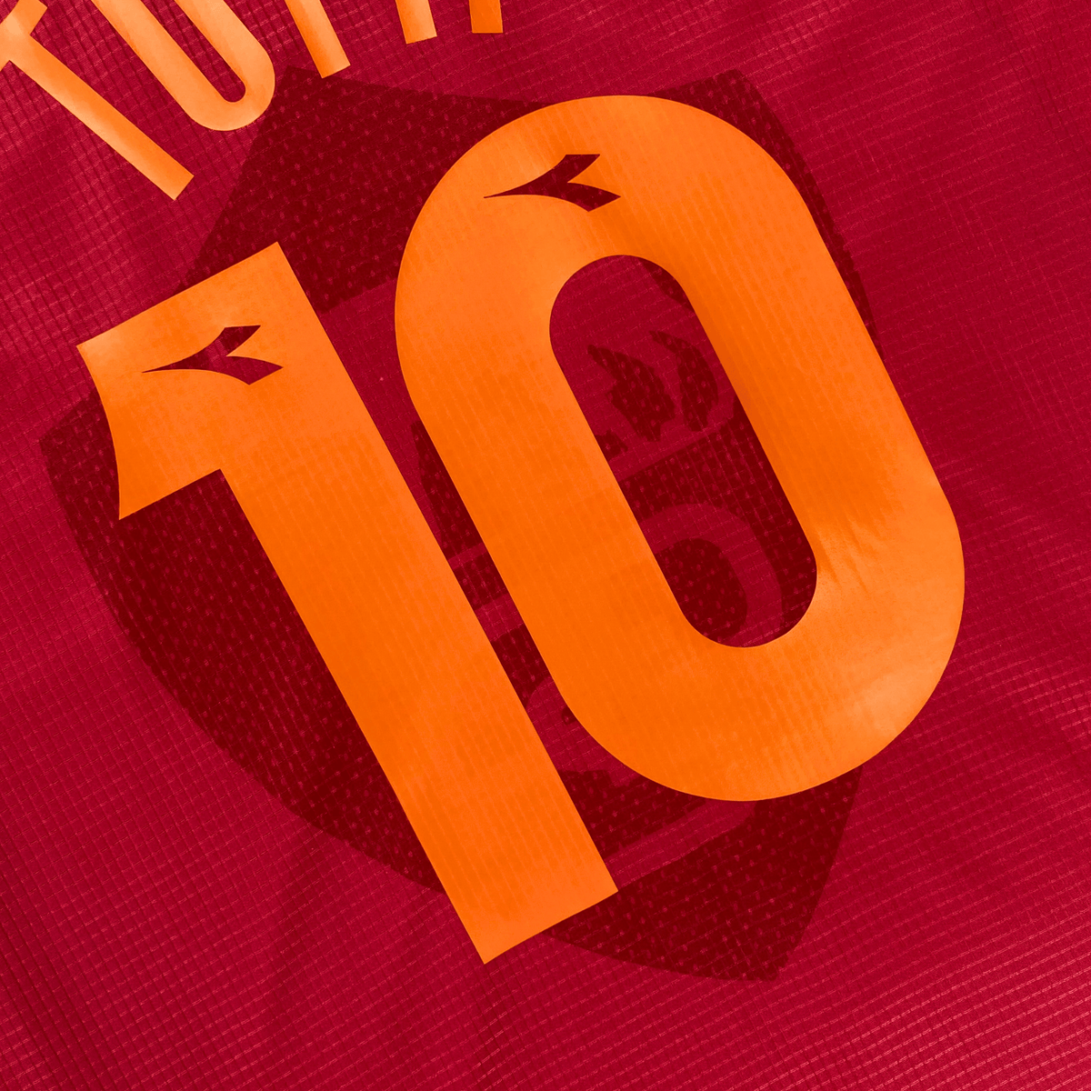 AS Roma 1997-98 Home Totti #10 Shirt M
