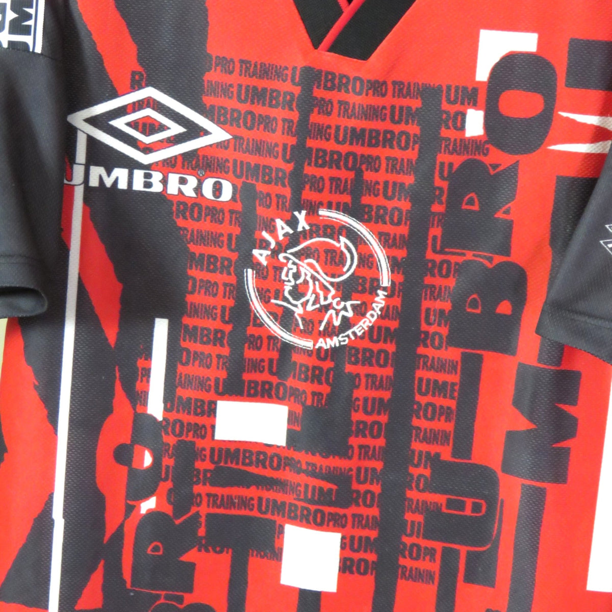 Retro Ajax 1996-1997 Training jersey by Umbro, size S | Nostalgic Football Shirts