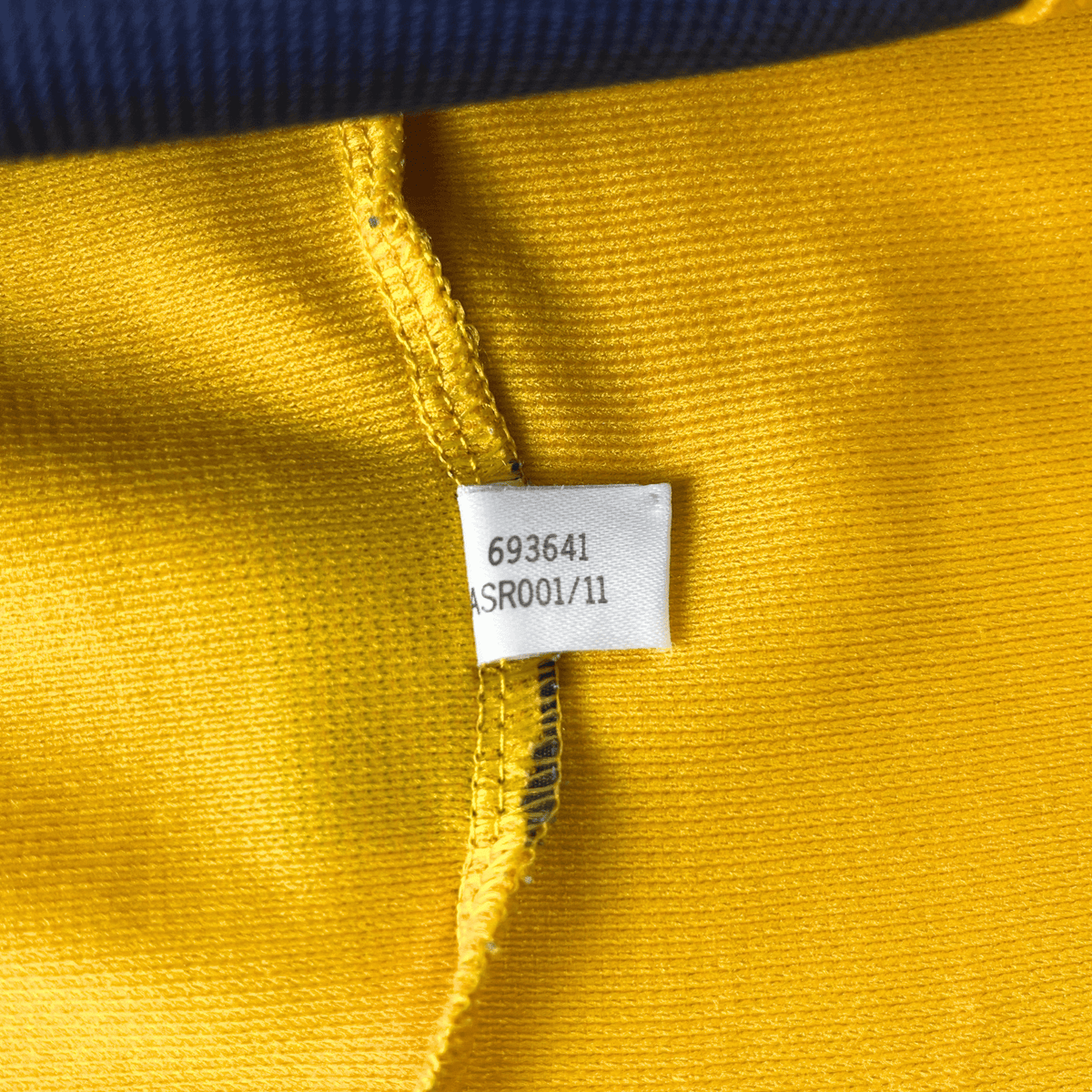 Vintage Ajax 2000-2001 Away football shirt with van der Vaart 23 print, size L | Nostalgic Football Shirts