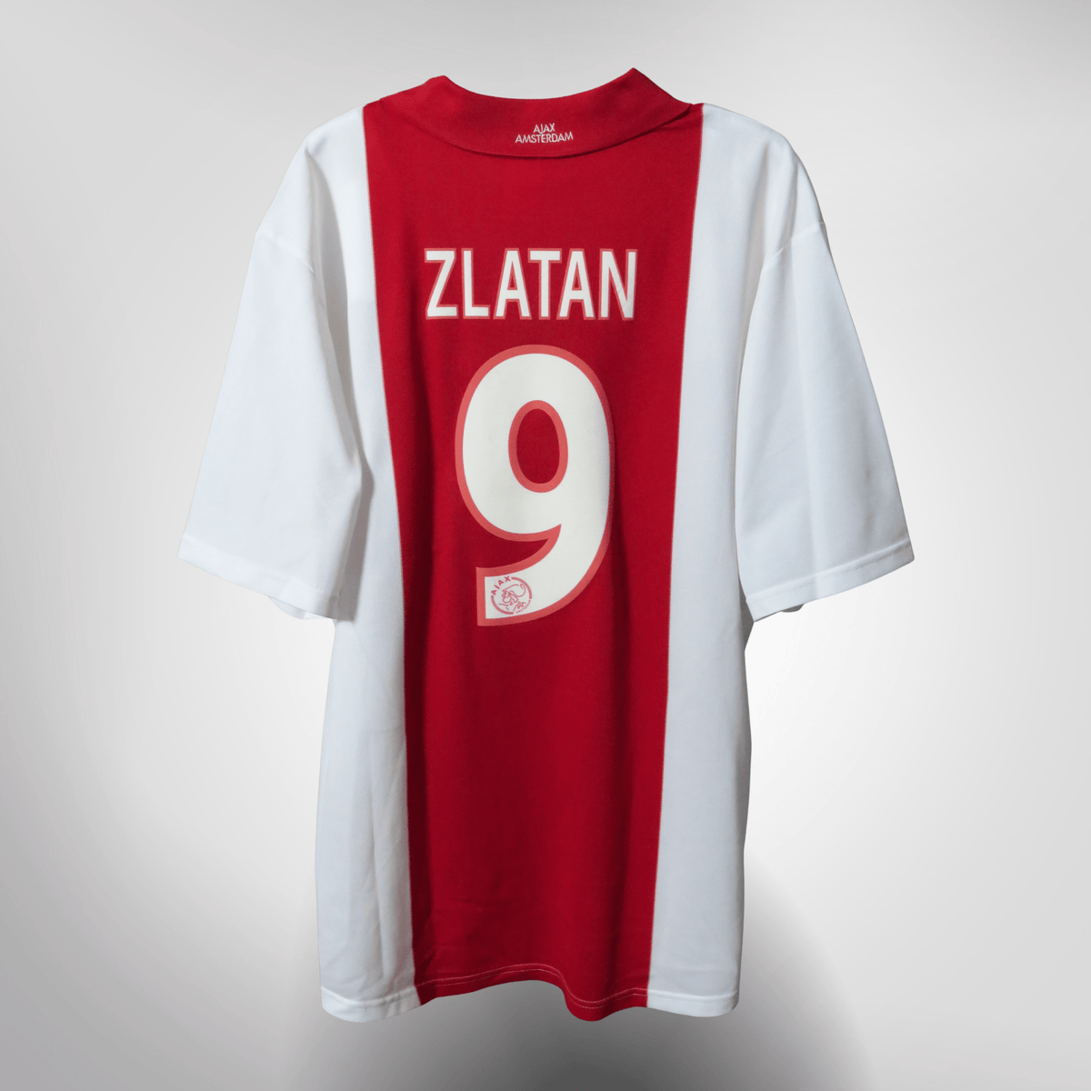 Vintage Ajax 2001-2002 Home football shirt with Ibrahimović 9 print, size XL | Nostalgic Football Shirts