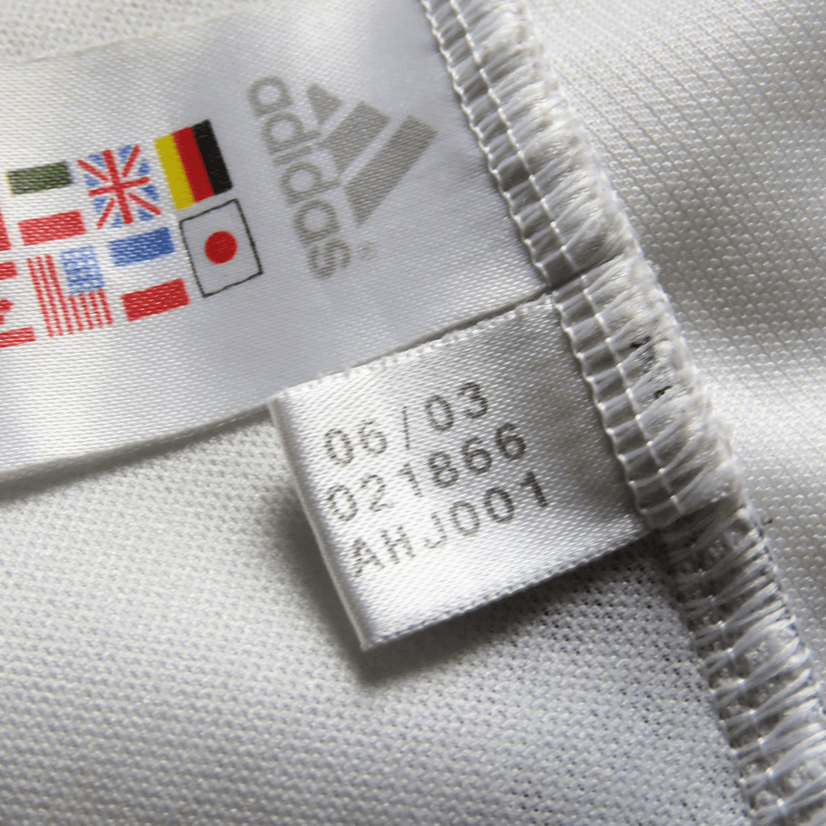 Original Ajax 2002-2004 Home football shirt, size M, Ibrahimović 9 | Nostalgic Football Shirts