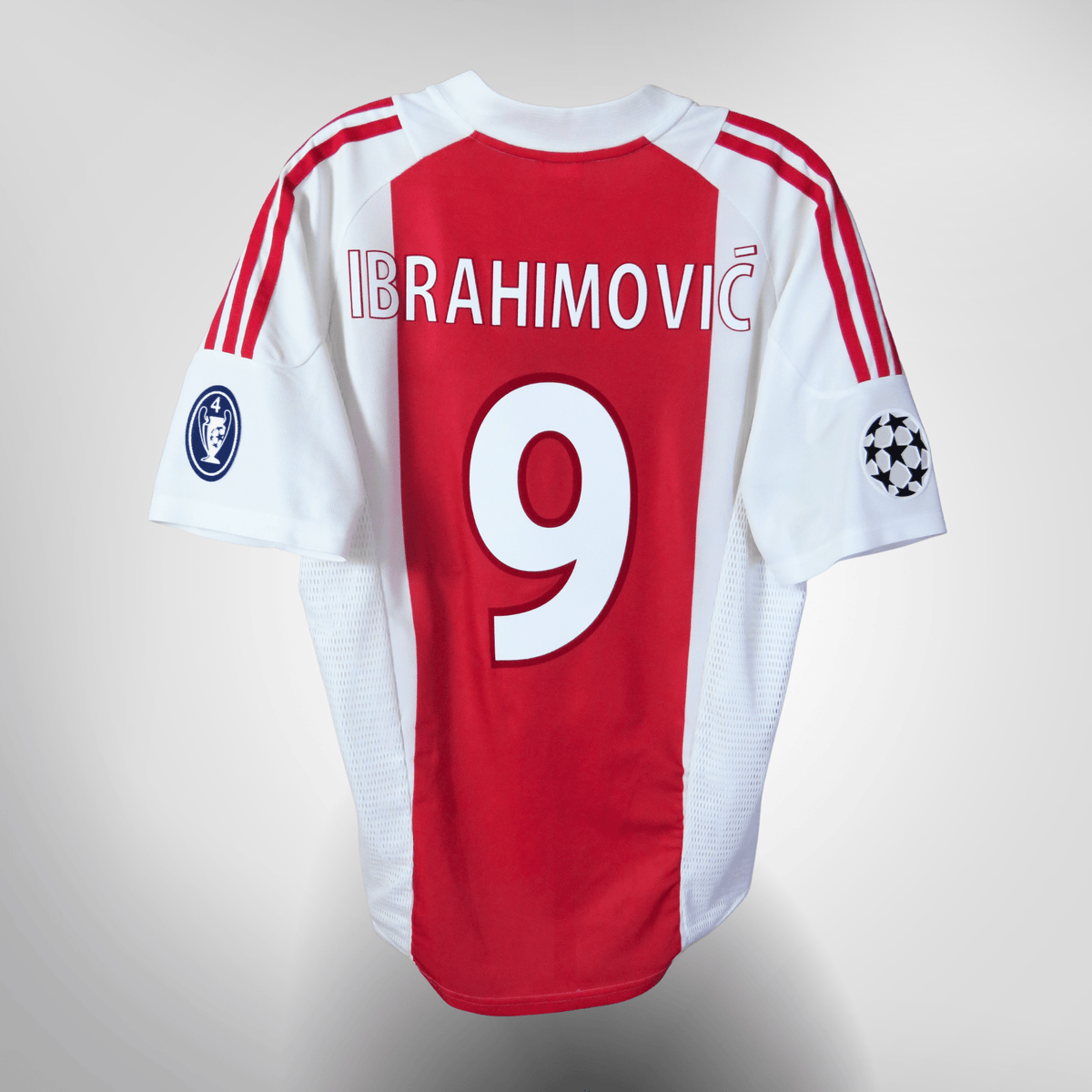 Vintage Ajax 2002-2004 Home football shirt with Ibrahimović 9 print, size M | Nostalgic Football Shirts