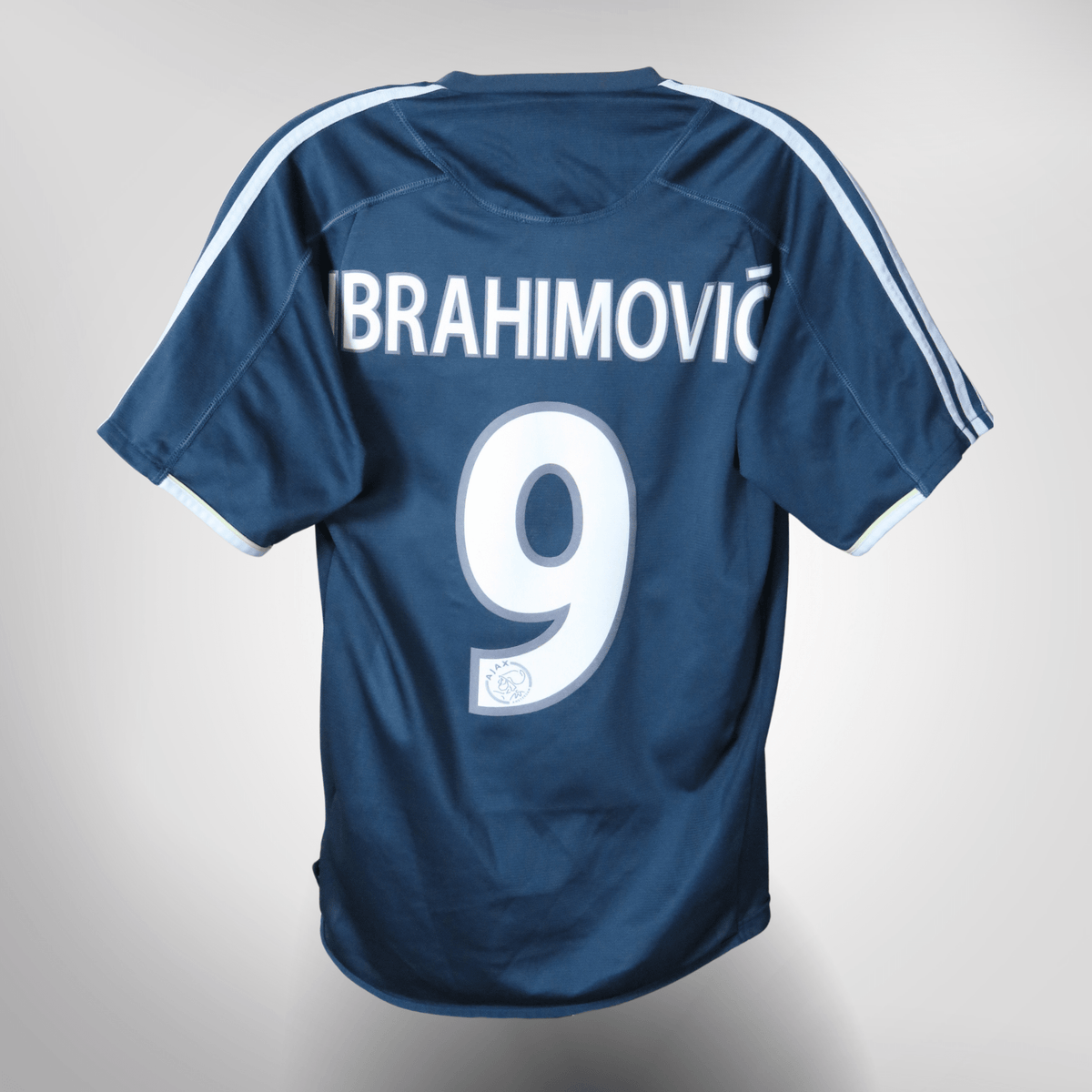 Vintage Ajax 2003-2004 Away football shirt with Ibrahimović 9 print, size S, product code 021875 | Nostalgic Football Shirts