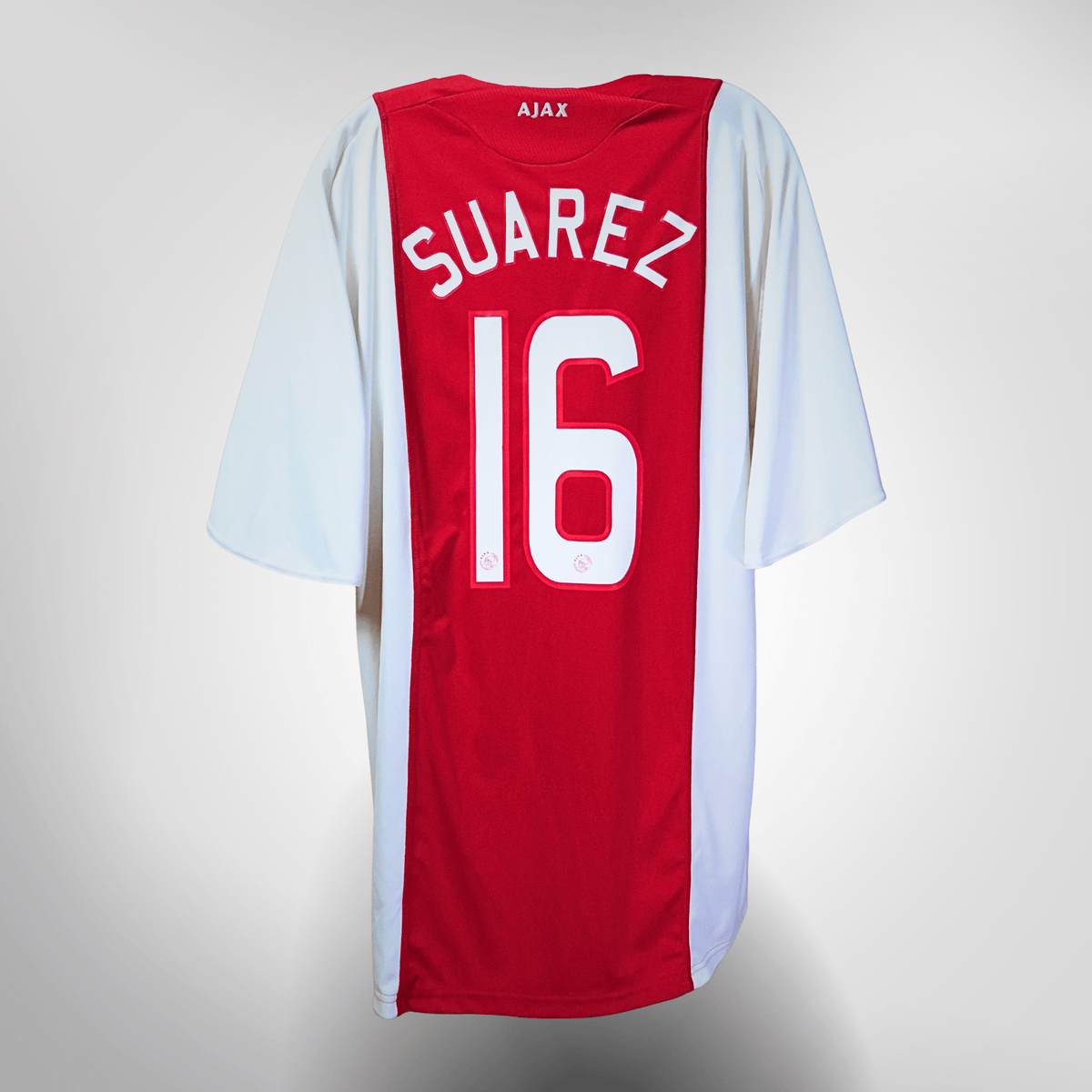 Vintage Ajax 2008-2009 Home football shirt with Suarez 16 print, size XL | Nostalgic Football Shirts