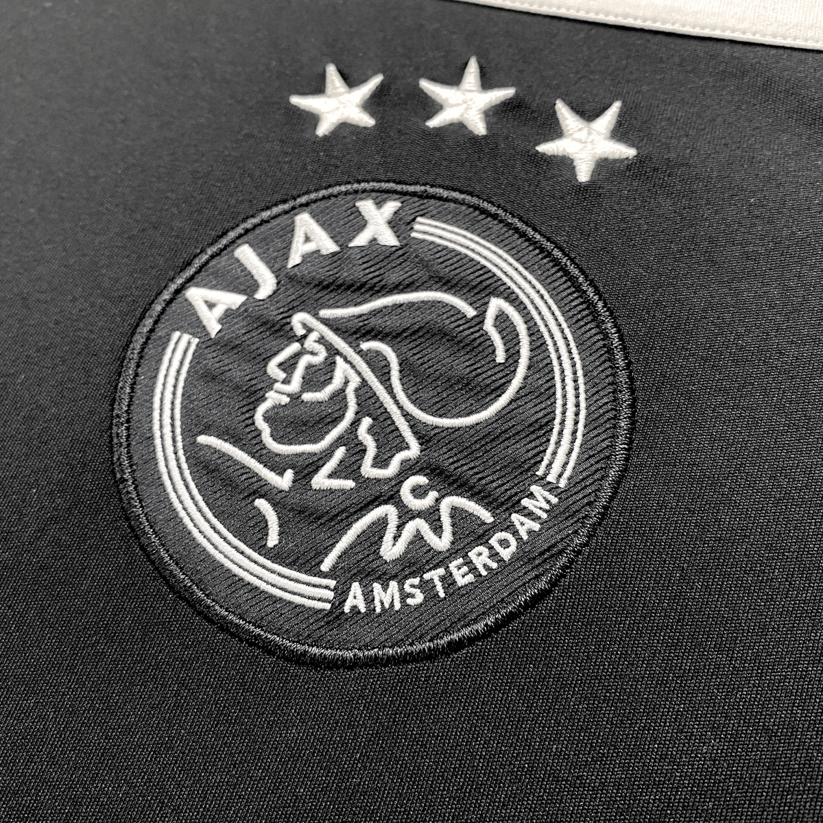 Authentic Adidas Ajax 2018-2019 Away shirt, De Jong 21 on the back, size M | Nostalgic Football Shirts
