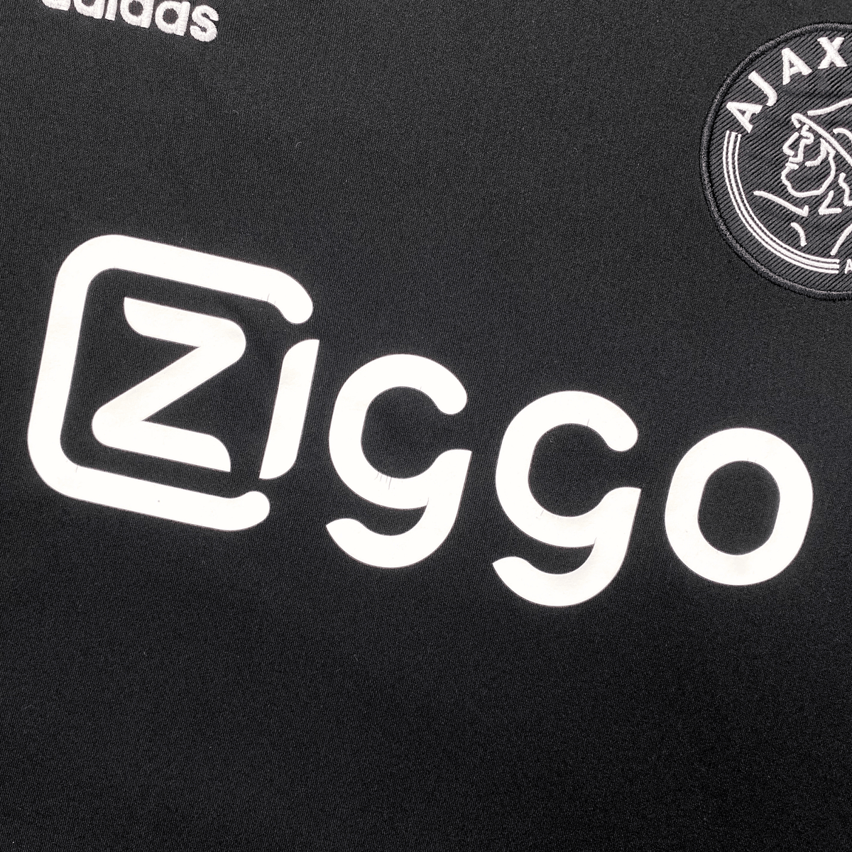 Vintage Ajax 2018-2019 Away football shirt with De Jong 21 print, size M | Nostalgic Football Shirts