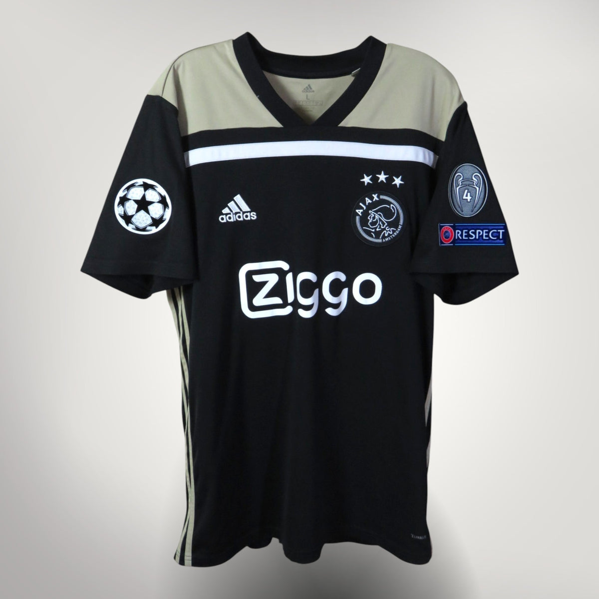 Retro Ajax 2018-2019 Away full kit by Adidas, De Jong 21, size L | Nostalgic Football Shirts