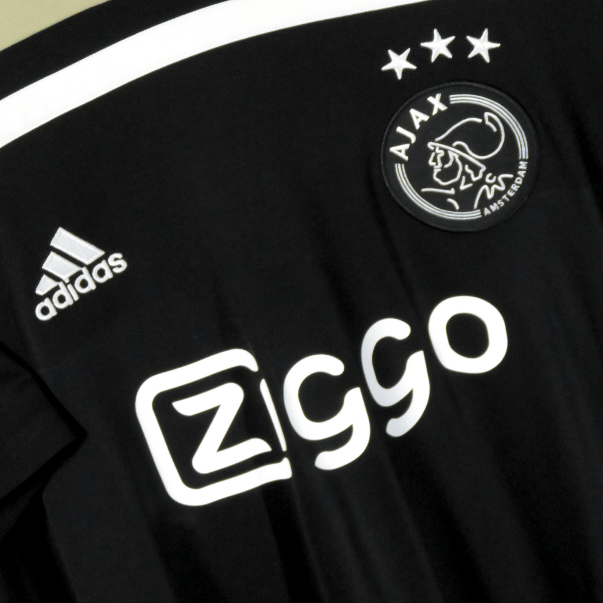 Original Ajax 2018-2019 Away football shirt, size XL, De Ligt 4 | Nostalgic Football Shirts