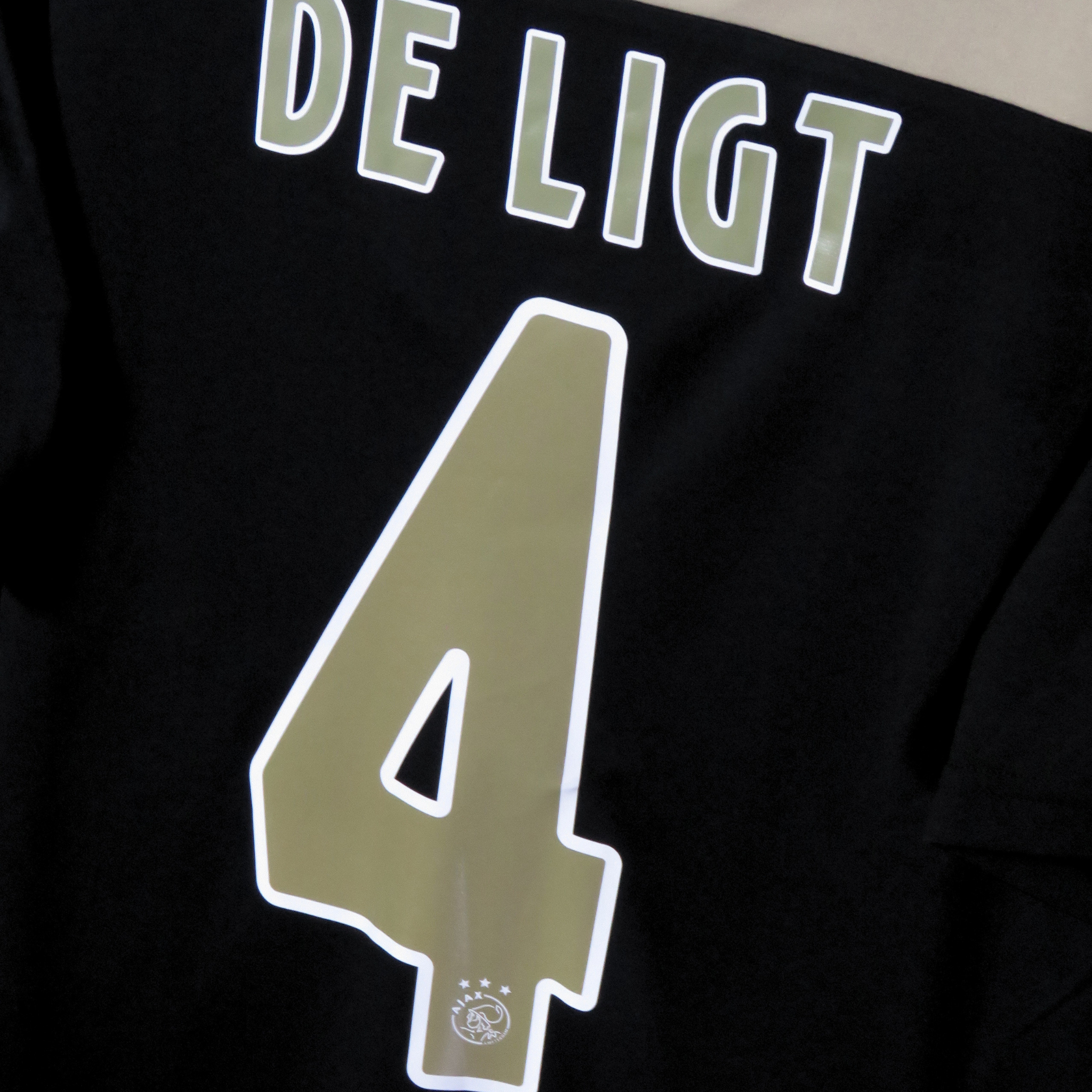 Ajax 2018-19 Away De Ligt #4 Shirt XL