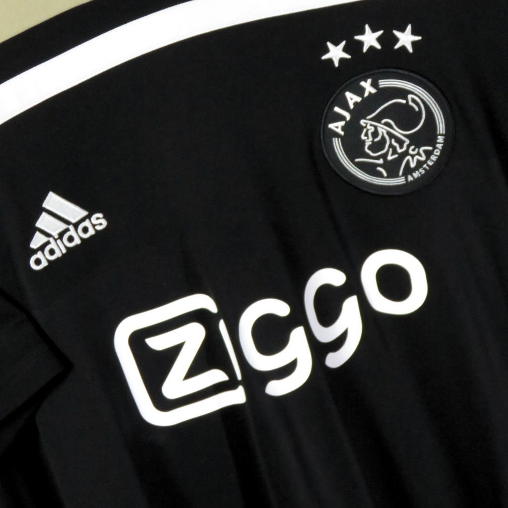 Ajax 2018-19 Away De Ligt #4 Shirt XL